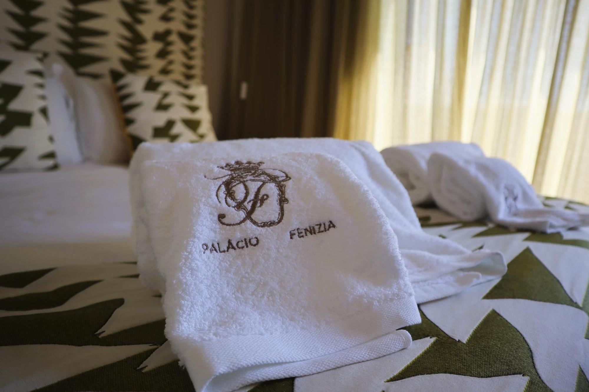Palacio Fenizia Lux Apartments Porto Zewnętrze zdjęcie
